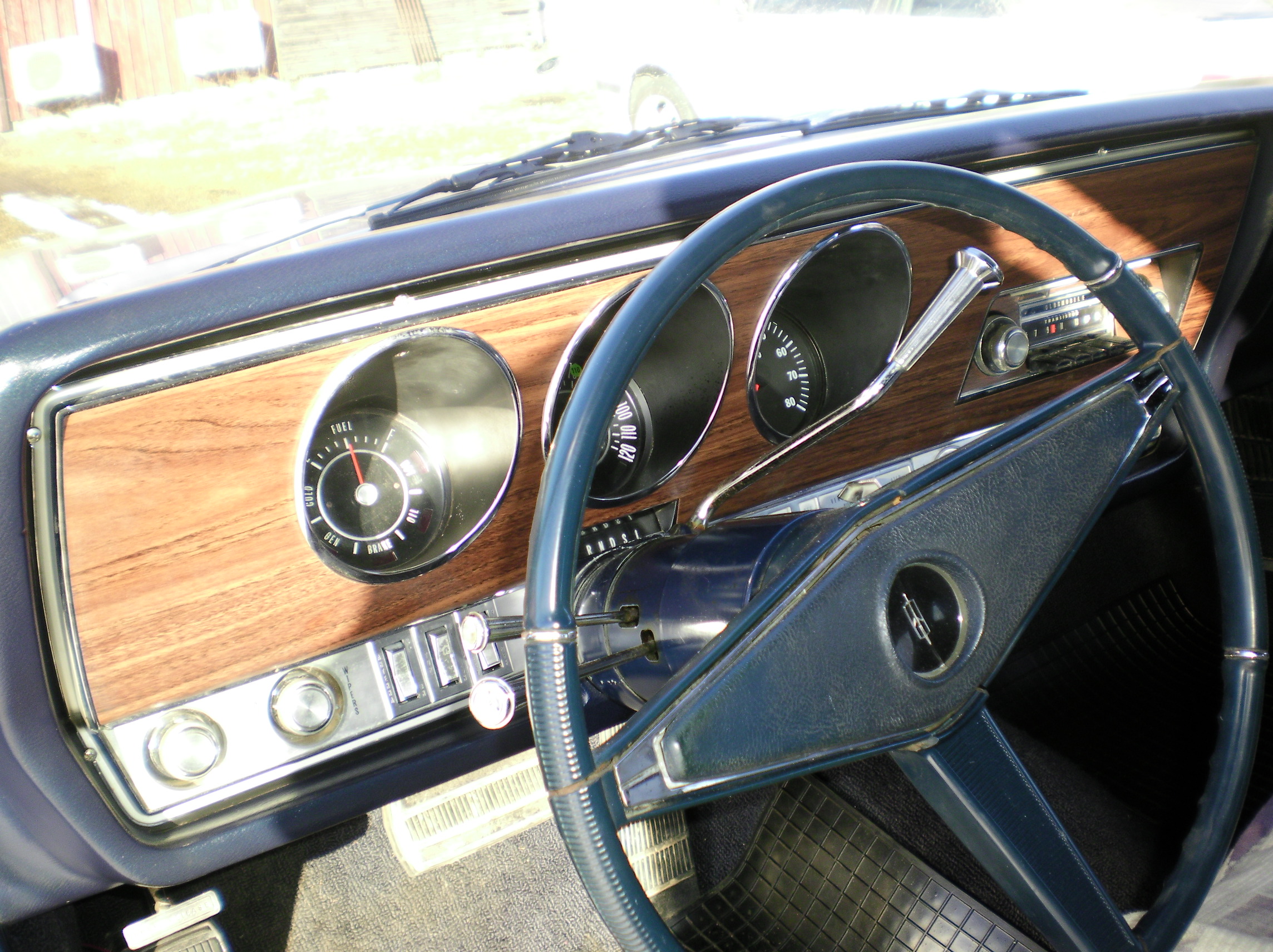 Nya bilder -67 Olds 011.JPG
